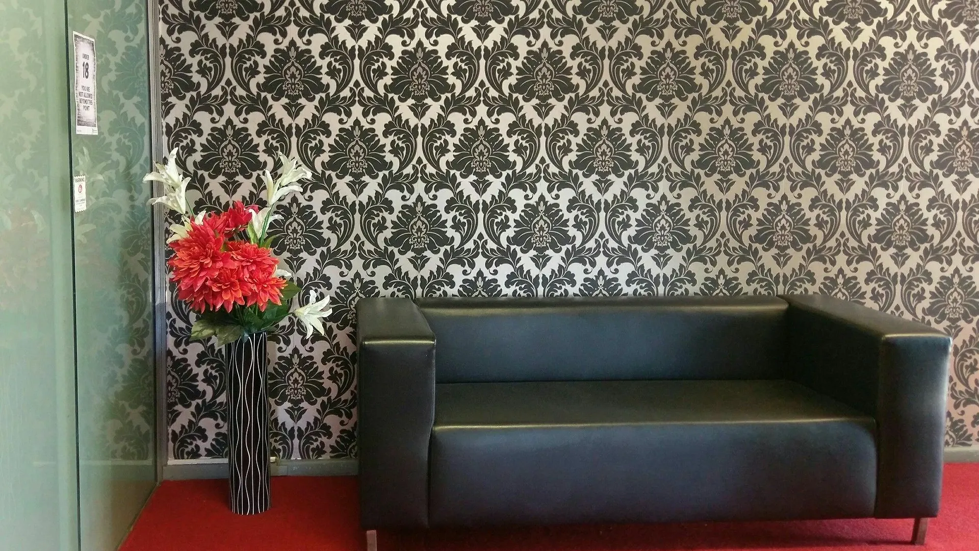Bargara Beach Hotel Motel Австралия